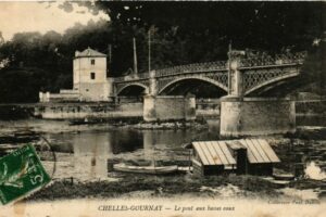 Le pont de Gournay aux basses eaux 1912