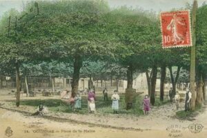 Pl de la mairie 1900 color circ 1909