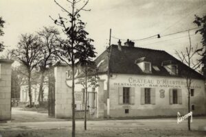 château heurtebise façade rue Nord ed Raymon 1949 ca (1)