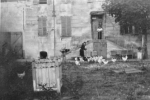 la ferme cour intérieure vers 1940 (1)