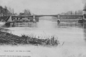 pont à peage vu de RD en aval l'hiver