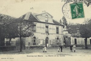 La Mairie et les ecoles ed Alexandre Chelles