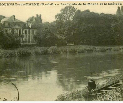 barques quai de Chetivet face au chateau rouge