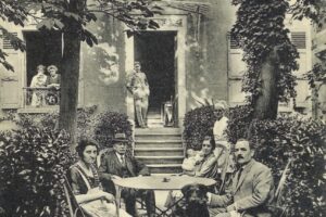 intérieur du rest de la Mairie Gronon