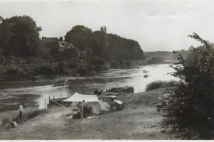 pique nique quai de Chétivet 1936