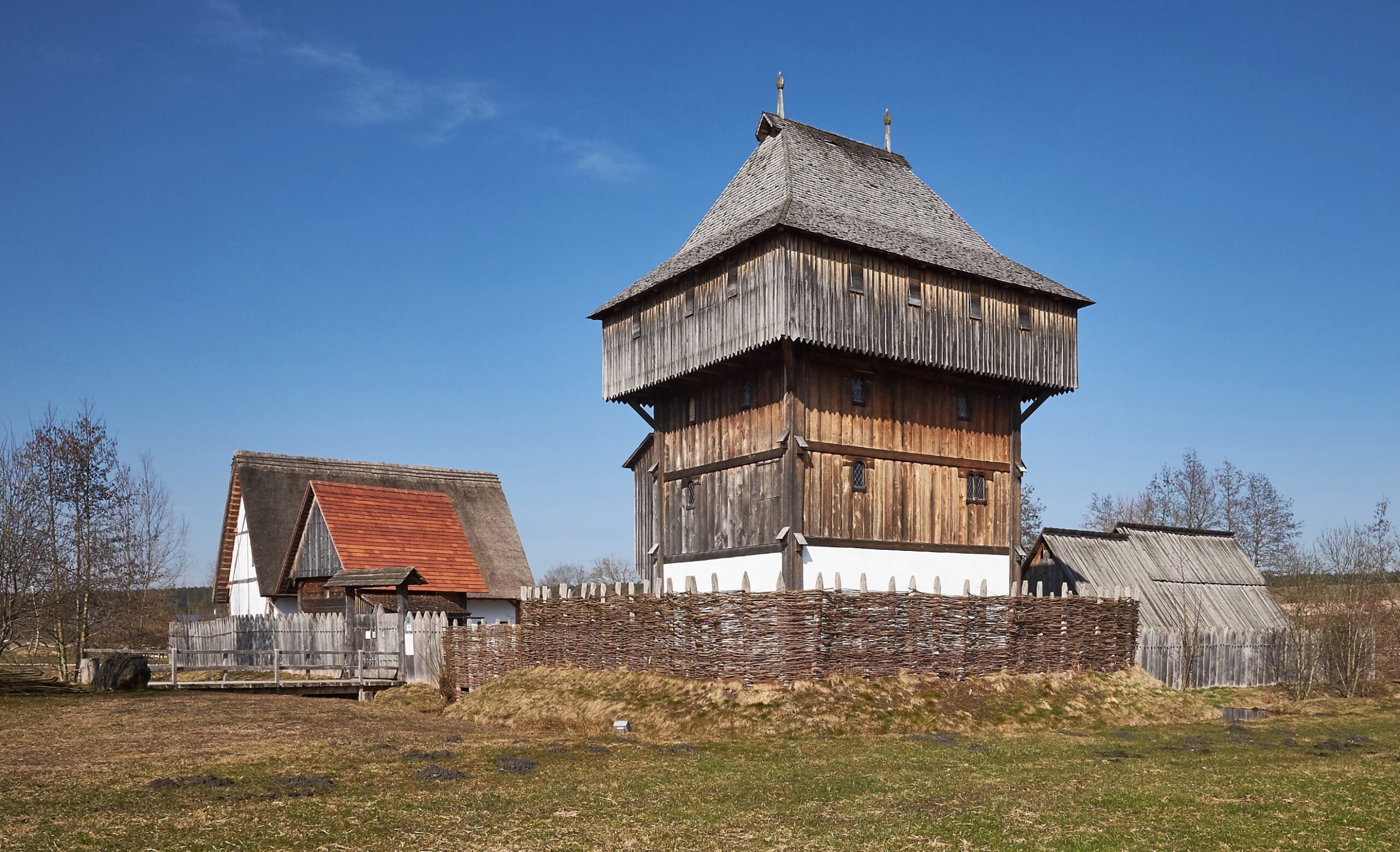 Une image contenant plein air, bâtiment, ciel, herbe Le contenu généré par l’IA peut être incorrect.
