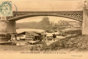 les dessous du pont à péage de Chelles les dessous du pont à péage de Chelles